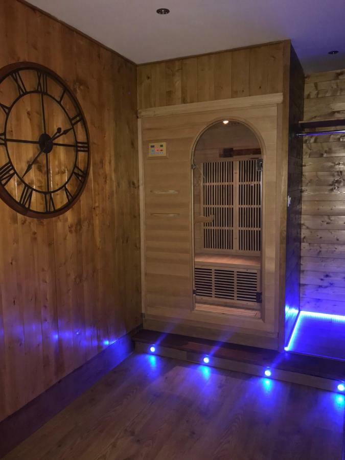 Le Chalet Loft And Spa Villeurbanne Esterno foto